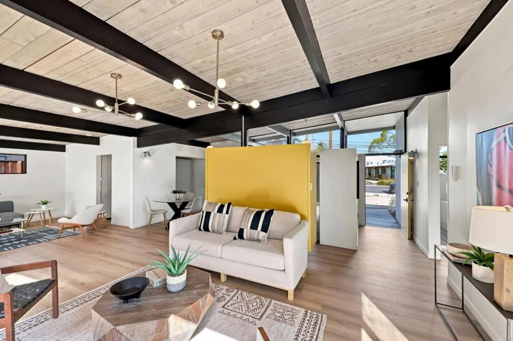 390 E Charleston Road Palo Alto, CA 94306