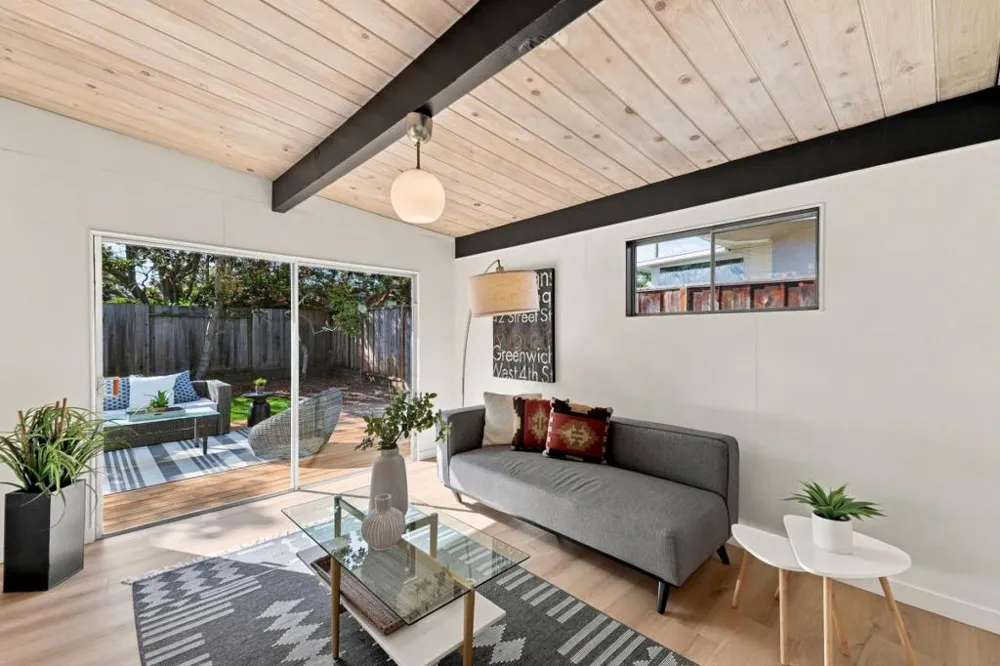 390 E Charleston Road Palo Alto, CA 94306