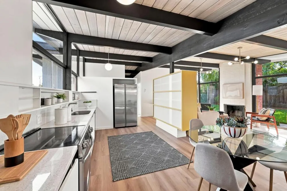 390 E Charleston Road Palo Alto, CA 94306