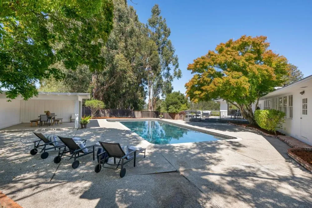 860 Longview Road Hillsborough, CA 94010