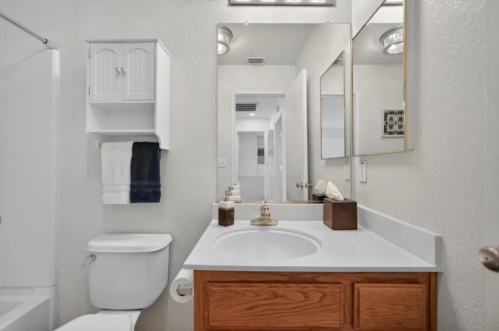 6416 Laguna Mirage Lane Elk Grove, CA 95758