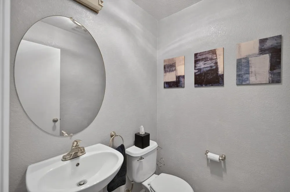 6416 Laguna Mirage Lane Elk Grove, CA 95758
