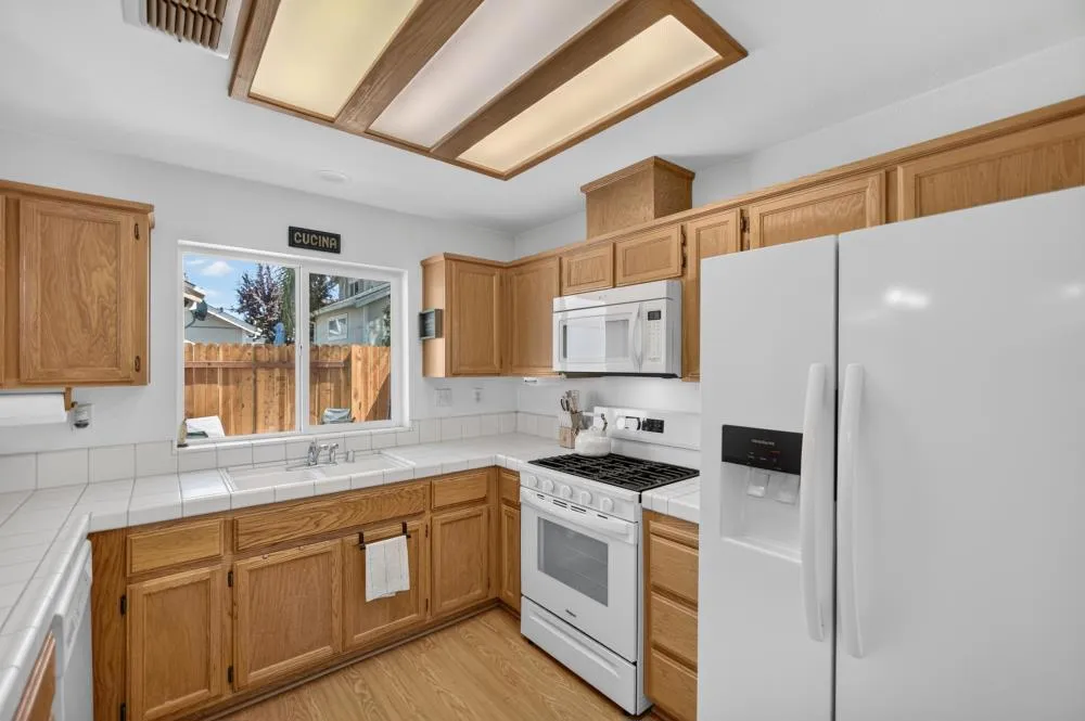 6416 Laguna Mirage Lane Elk Grove, CA 95758