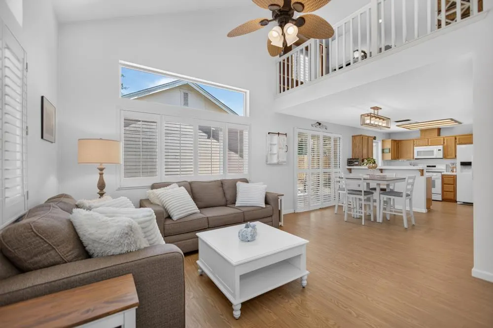 6416 Laguna Mirage Lane Elk Grove, CA 95758