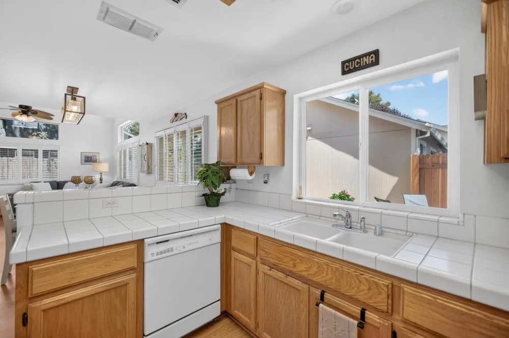 6416 Laguna Mirage Lane Elk Grove, CA 95758