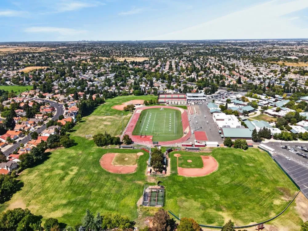 6416 Laguna Mirage Lane Elk Grove, CA 95758