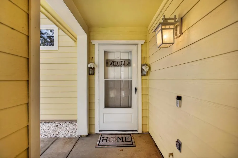 6416 Laguna Mirage Lane Elk Grove, CA 95758