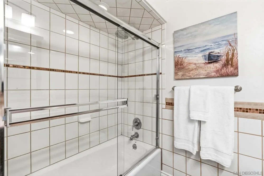 13754 Mango Dr #130 Del Mar, CA 92014
