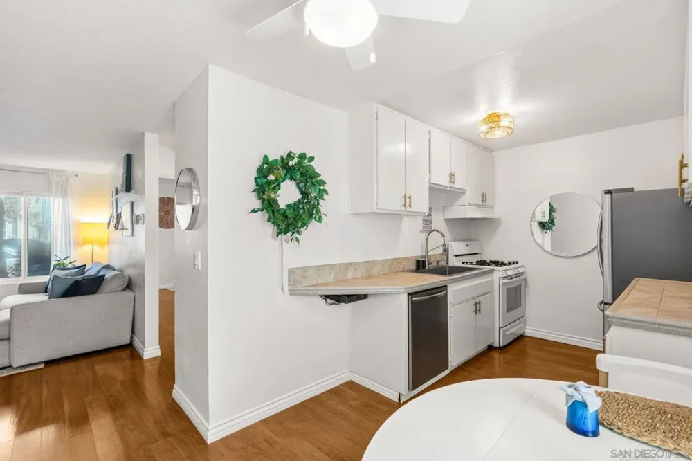 13754 Mango Dr #130 Del Mar, CA 92014
