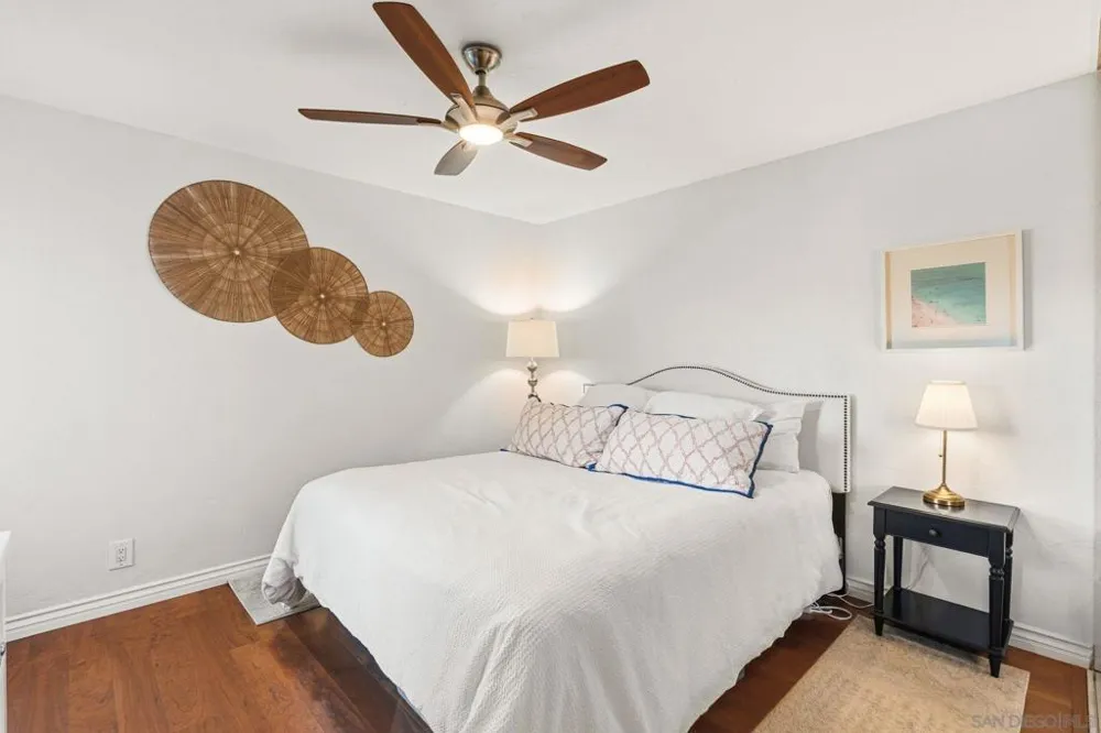 13754 Mango Dr #130 Del Mar, CA 92014
