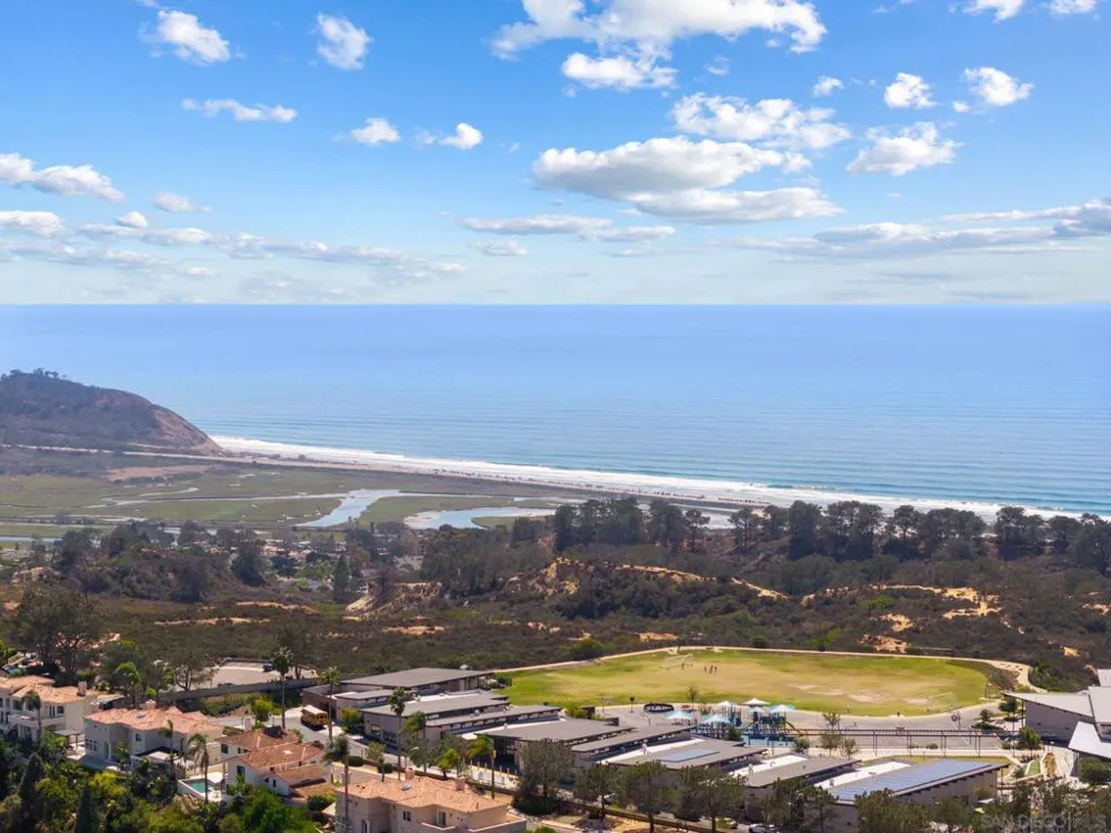 13754 Mango Dr #130 Del Mar, CA 92014