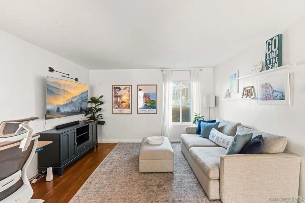 13754 Mango Dr #130 Del Mar, CA 92014