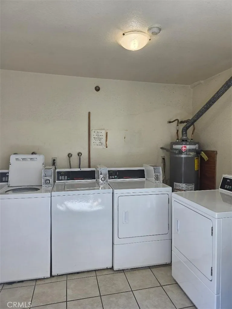 4326 W 142nd Street #8 Hawthorne, CA 90250