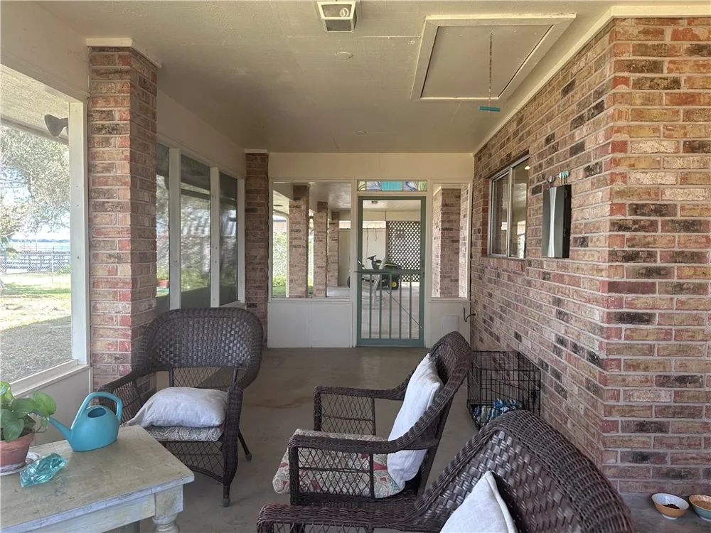 152 Zenna Drive Mathis, TX 78368