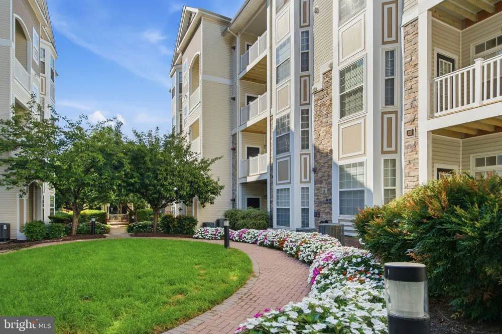 506 SUNSET VIEW TERRACE SE #304 Leesburg, VA 20175