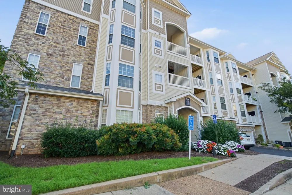 506 SUNSET VIEW TERRACE SE #304 Leesburg, VA 20175