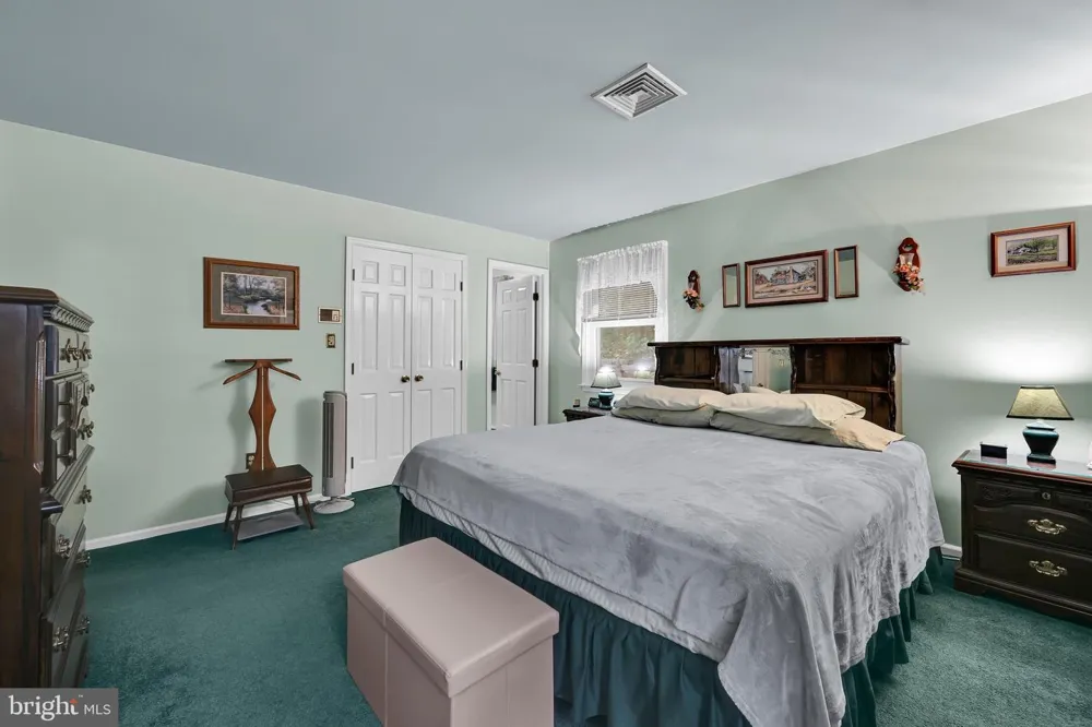 404 HILL CIRCLE Reading, PA 19607