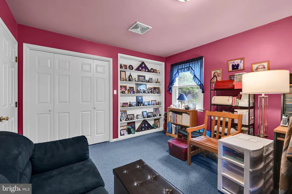 404 HILL CIRCLE Reading, PA 19607