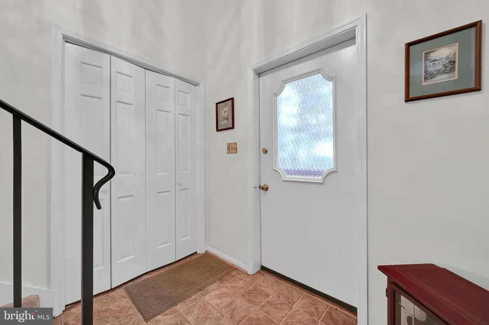 404 HILL CIRCLE Reading, PA 19607