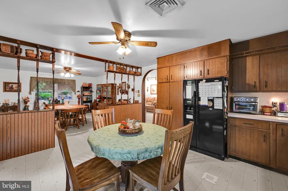 404 HILL CIRCLE Reading, PA 19607