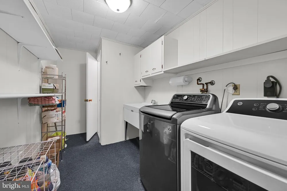 404 HILL CIRCLE Reading, PA 19607