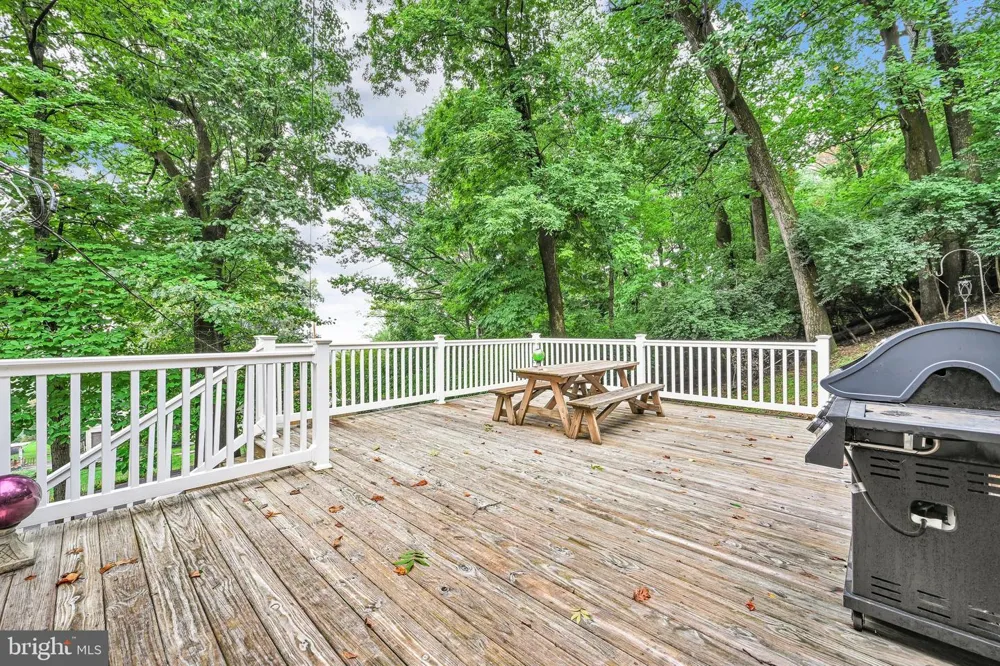 404 HILL CIRCLE Reading, PA 19607