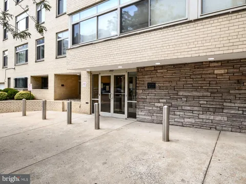 2401 H STREET NW #810