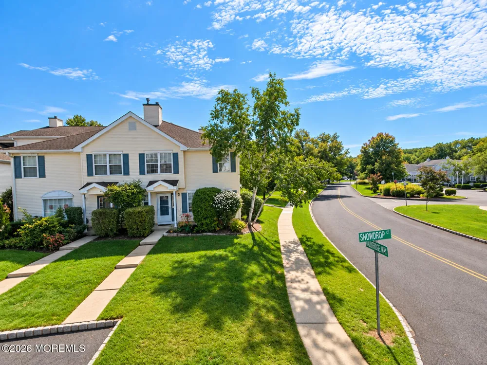 733 Snowdrop Court Morganville, NJ 07751