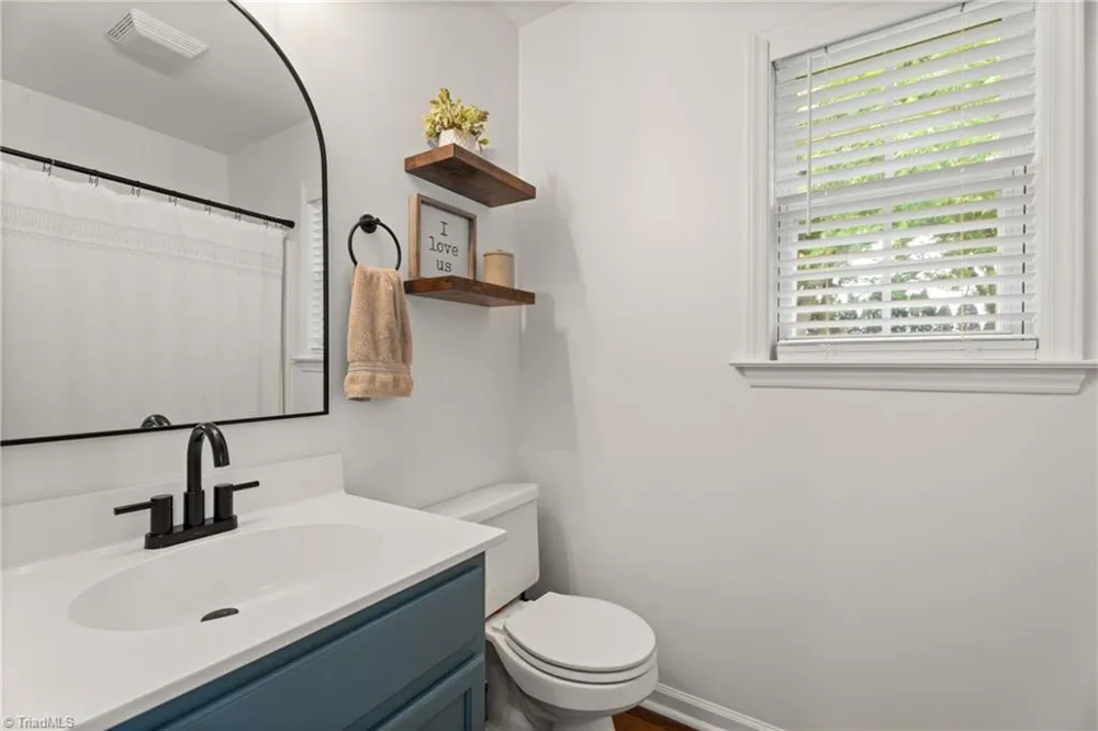 2446 Somerset Place Drive Winston-Salem, NC 27103