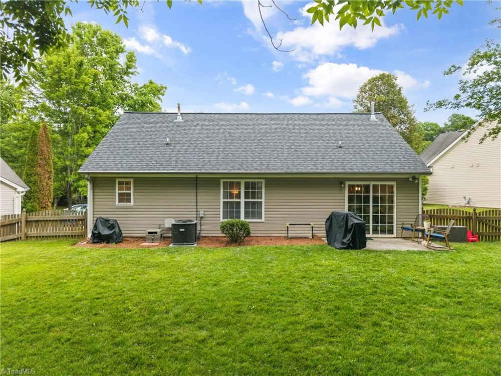 2446 Somerset Place Drive Winston-Salem, NC 27103