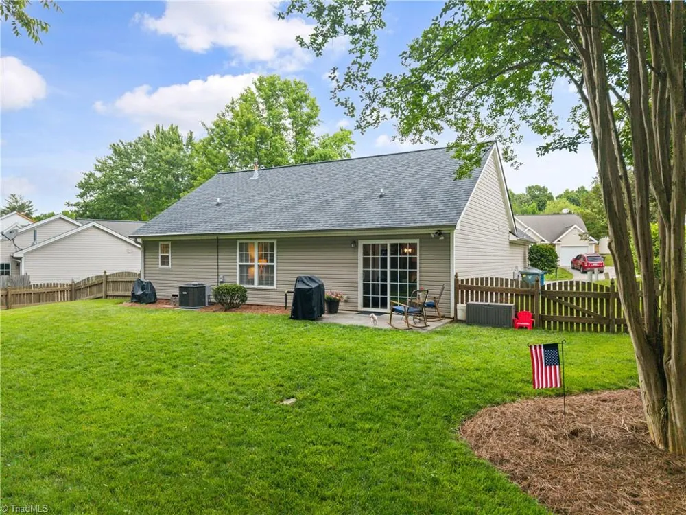 2446 Somerset Place Drive Winston-Salem, NC 27103