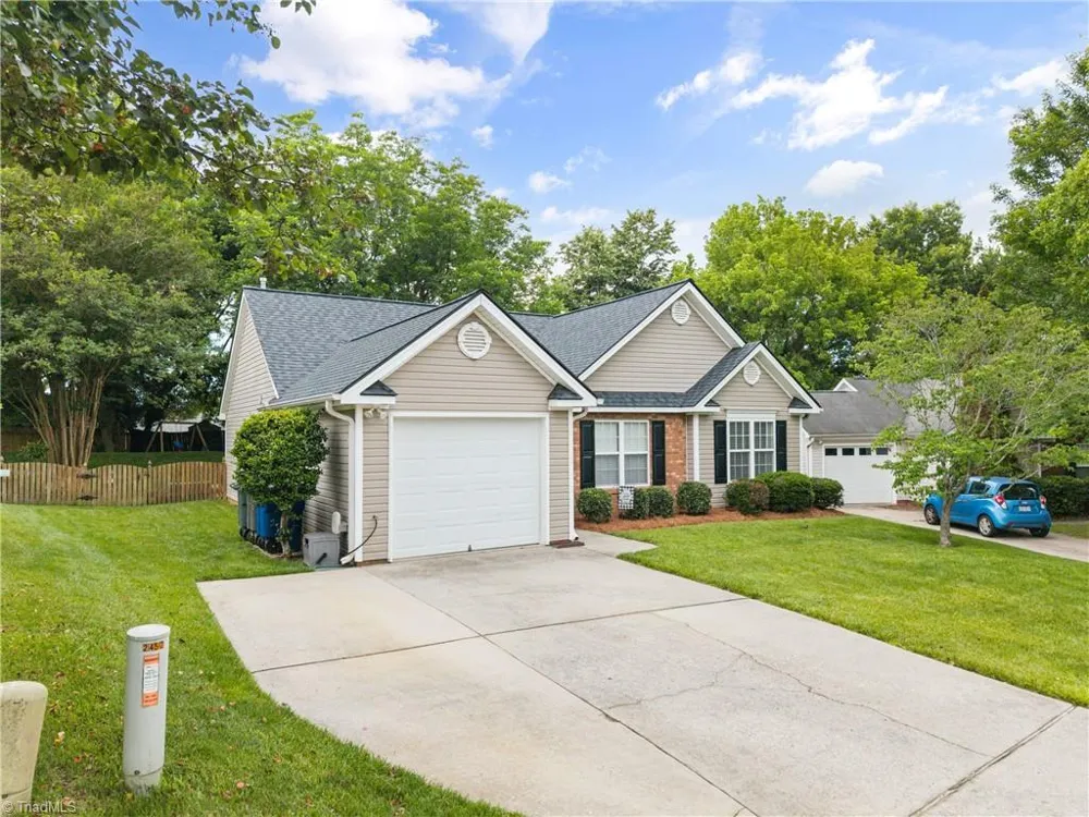 2446 Somerset Place Drive Winston-Salem, NC 27103