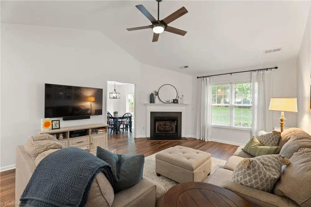 2446 Somerset Place Drive Winston-Salem, NC 27103