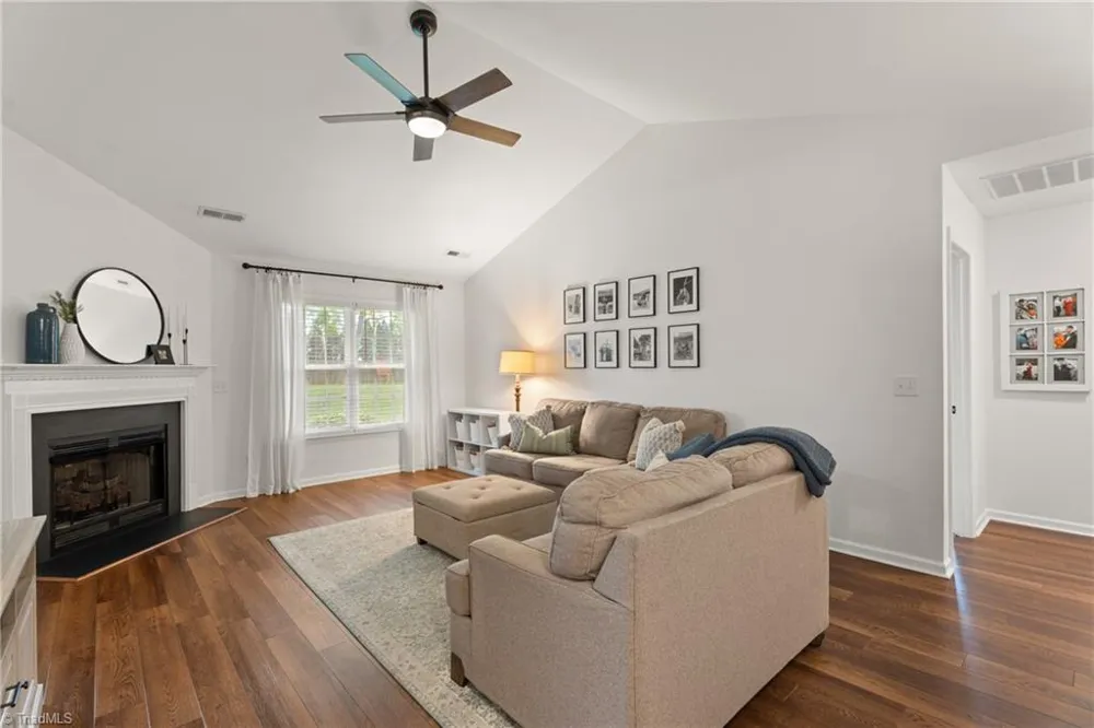 2446 Somerset Place Drive Winston-Salem, NC 27103
