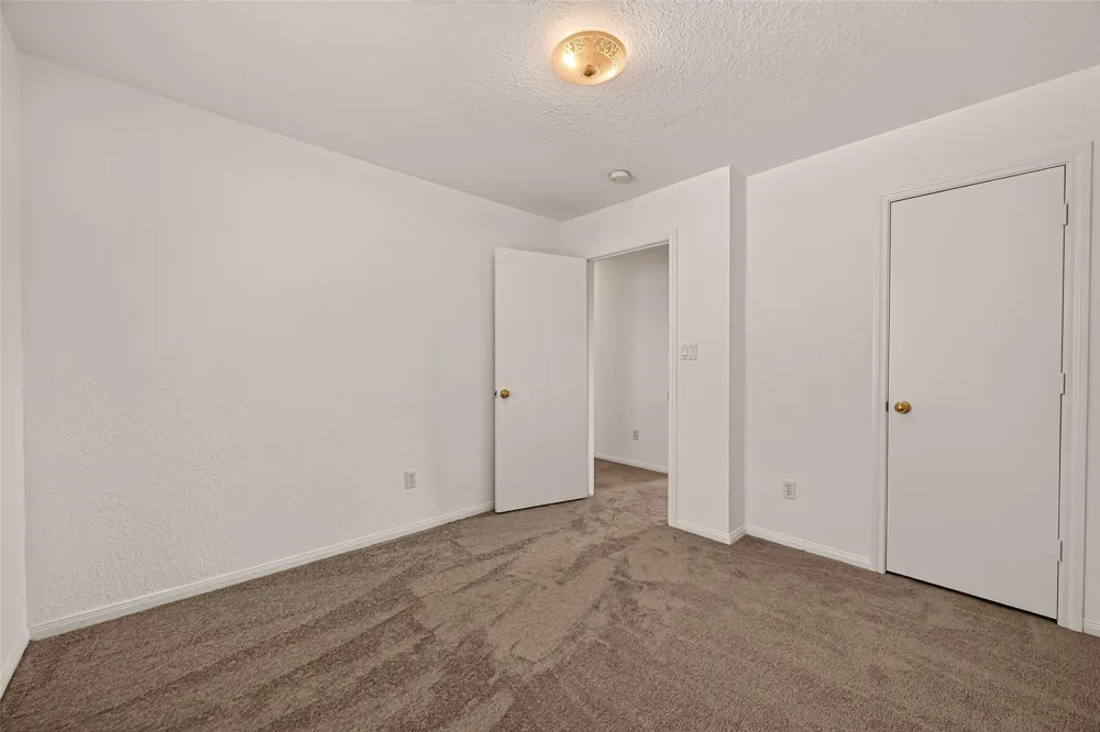 831 Easy St La Porte, TX 77571