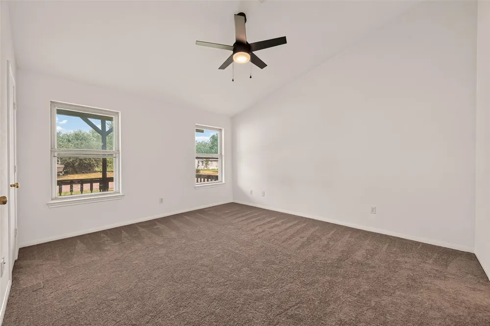 831 Easy St La Porte, TX 77571