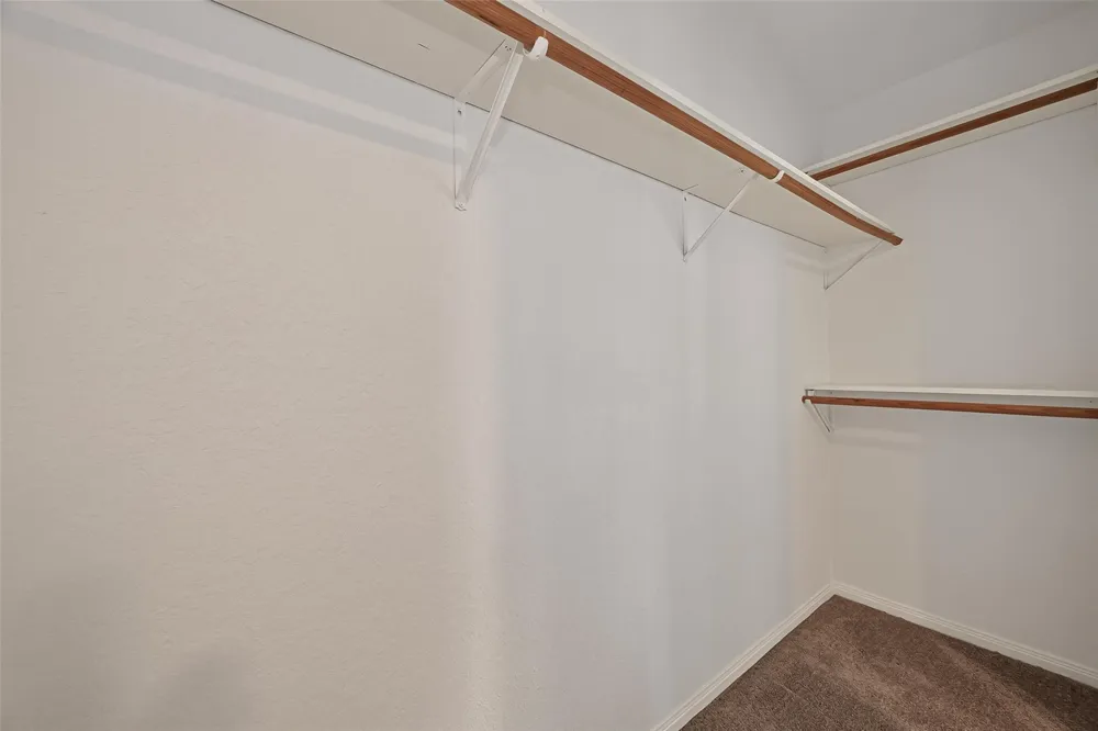 831 Easy St La Porte, TX 77571