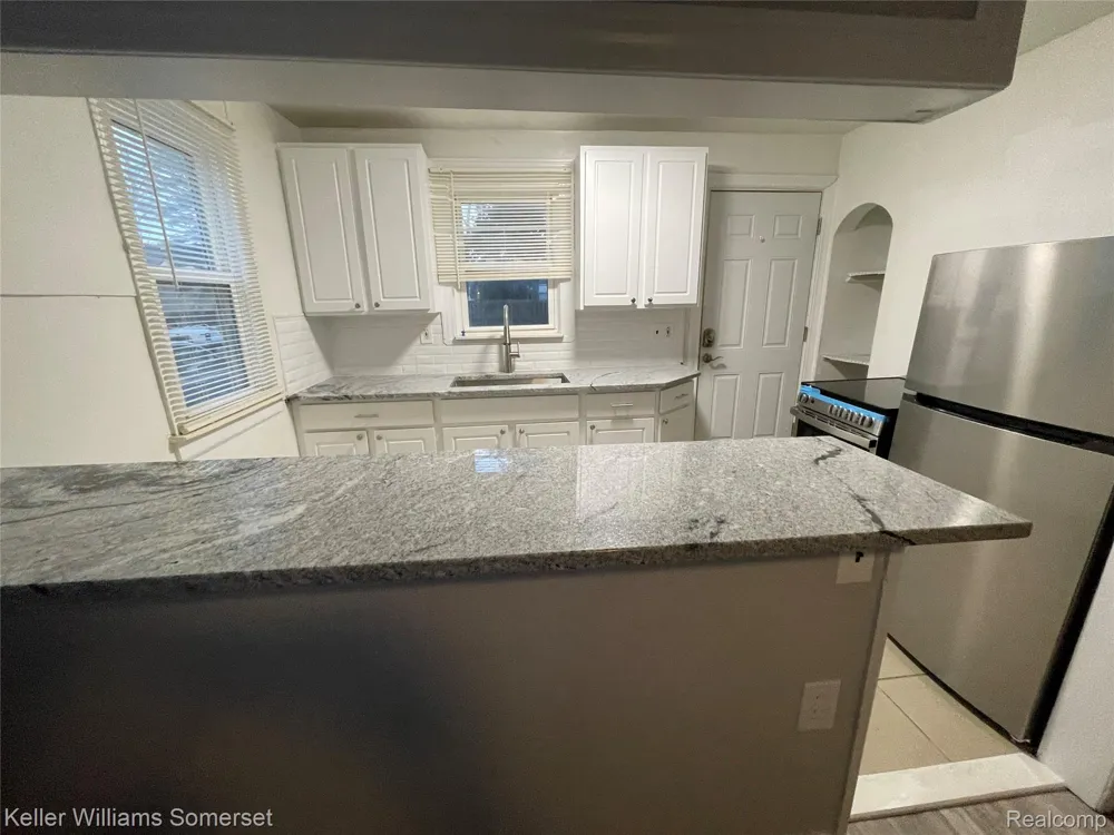 18722 BRADY Redford Charter Township, MI 48240