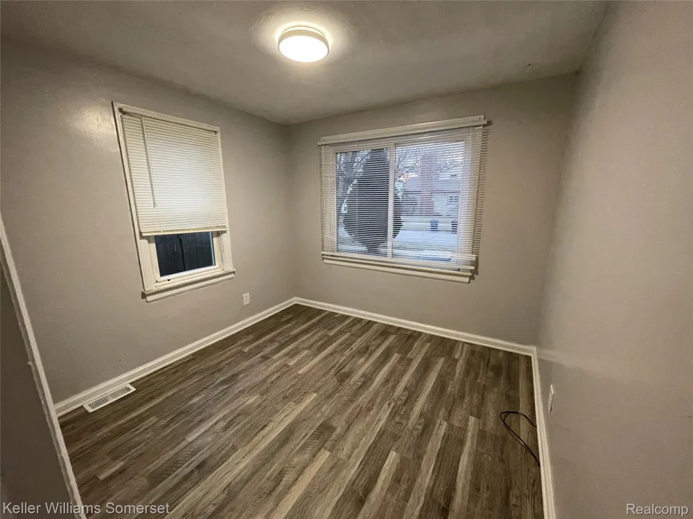 18722 BRADY Redford Charter Township, MI 48240