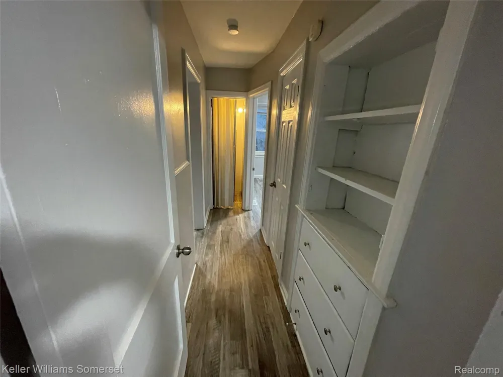 18722 BRADY Redford Charter Township, MI 48240