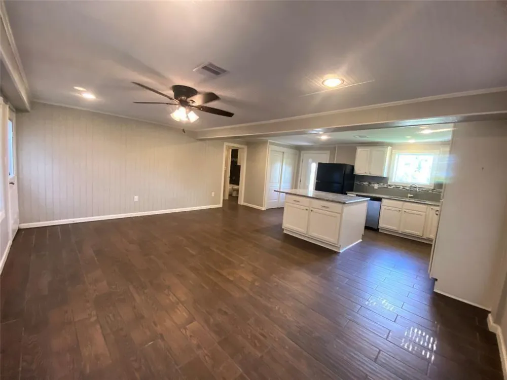 329 Veselka Road Freeport, TX 77541