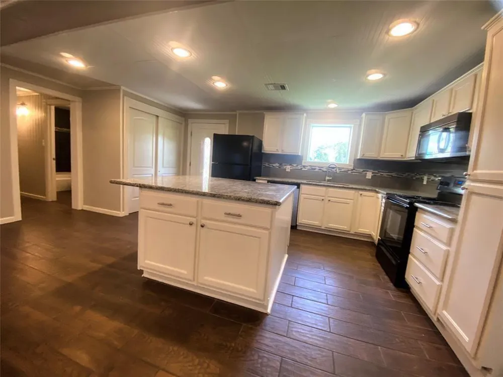 329 Veselka Road Freeport, TX 77541