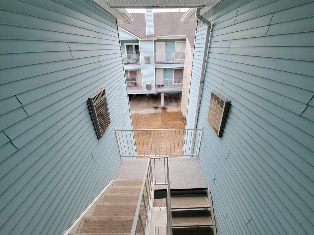 18617 Egret Bay #1010 Webster, TX 77058