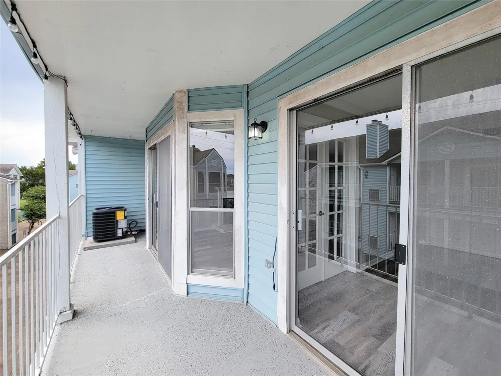 18617 Egret Bay #1010 Webster, TX 77058