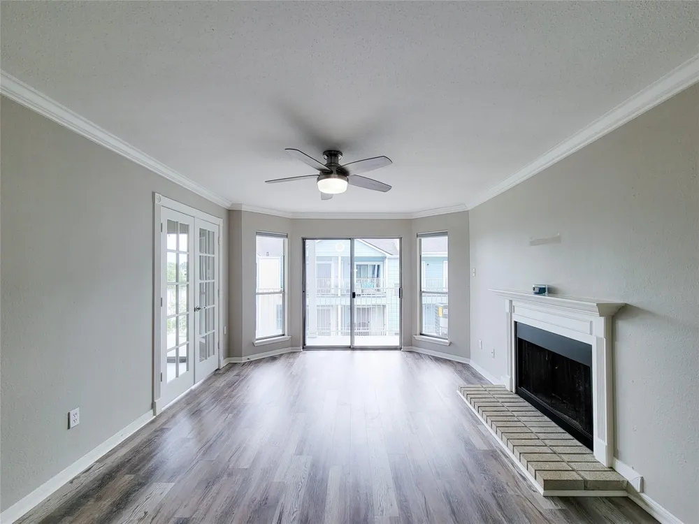 18617 Egret Bay #1010 Webster, TX 77058