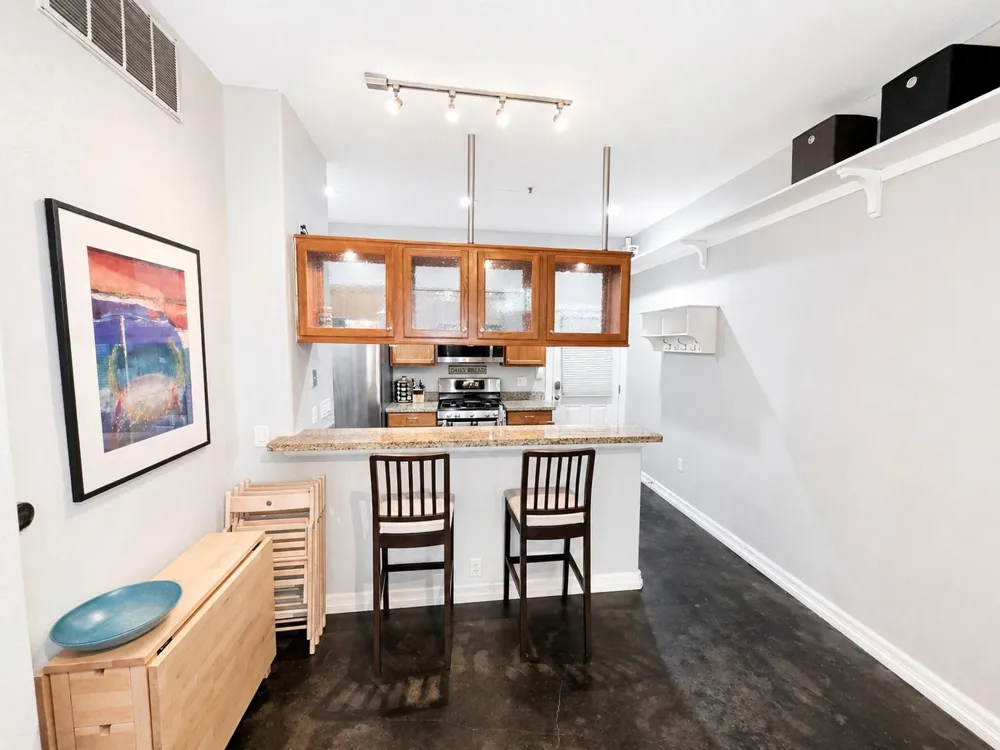 1602 Elgin Street #5 Houston, TX 77004