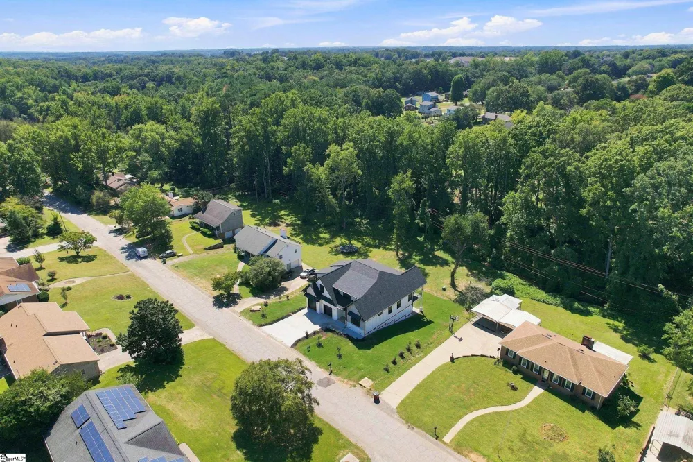 4749 Worden Drive Spartanburg, SC 23901