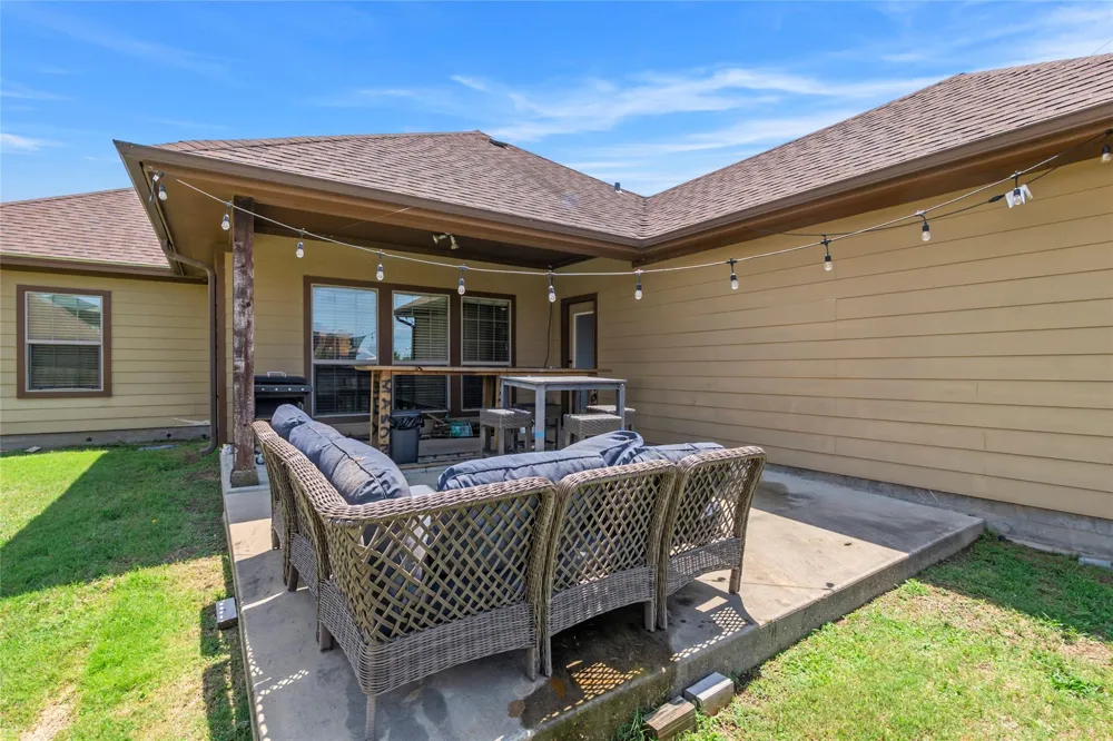 3101 Papa Bear Drive College Station, TX 77845