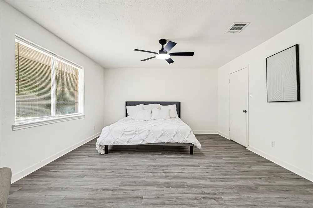1123 Fallbrook Drive Houston, TX 77038
