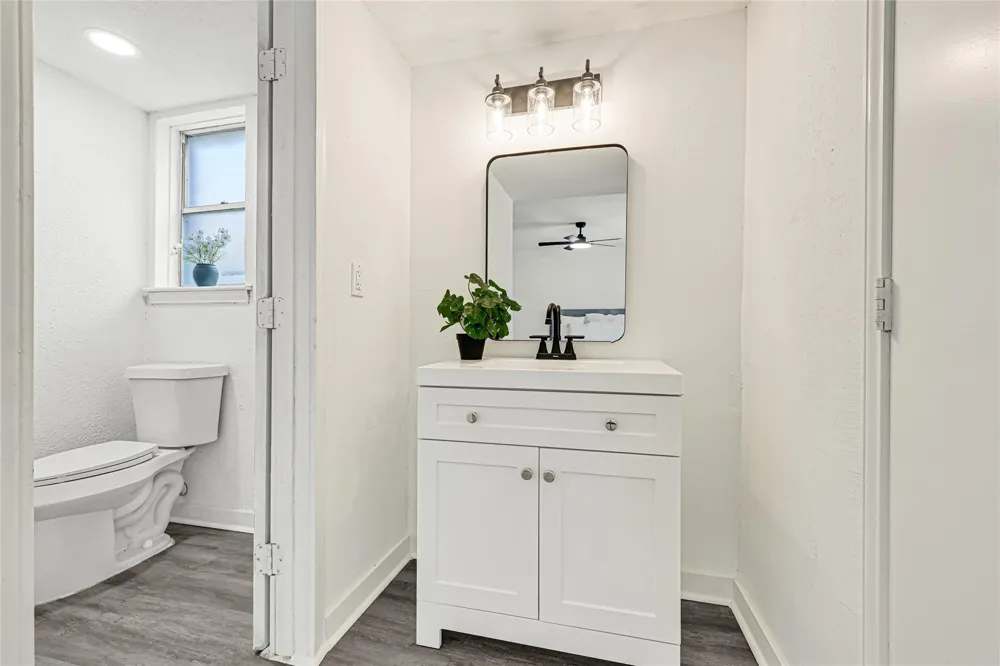 1123 Fallbrook Drive Houston, TX 77038